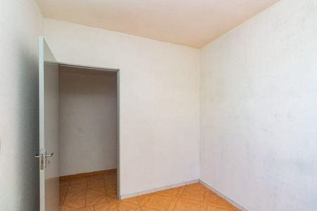 Quarto 2 de apartamento para alugar com 2 quartos, 52m² em Jardim Itu, Porto Alegre