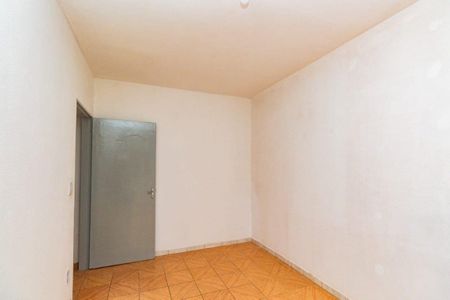 Quarto 1 de apartamento para alugar com 2 quartos, 52m² em Jardim Itu, Porto Alegre