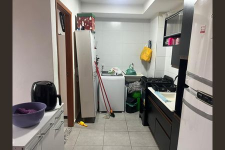 Área de serviço de apartamento para alugar com 2 quartos, 50m² em Jardim Boa Vista (Zona Oeste), Osasco