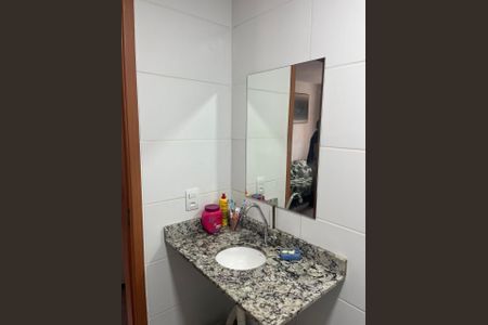 Banheiro de apartamento para alugar com 2 quartos, 50m² em Jardim Boa Vista (Zona Oeste), Osasco