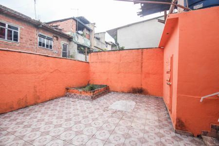 Casa para alugar com 93m², 2 quartos e 1 vagaQuintal