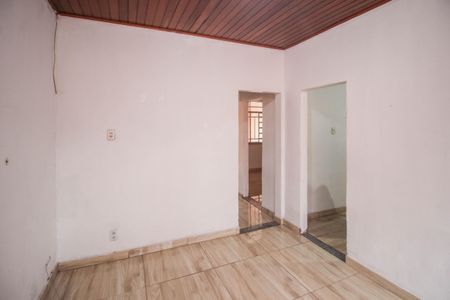 Sala de casa para alugar com 2 quartos, 93m² em Cabuís, Nilópolis