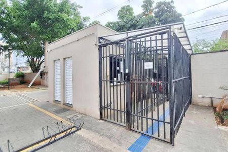 Apartamento para alugar com 52m², 2 quartos e sem vagaFachada e portaria