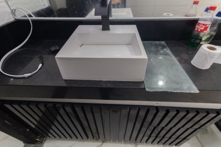 Apartamento para alugar com 52m², 2 quartos e sem vagaBanheiro