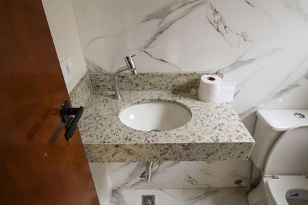 Casa à venda com 129m², 2 quartos e 2 vagas Casa à venda com 129m², 2 quartos e 2 vagasLavabo