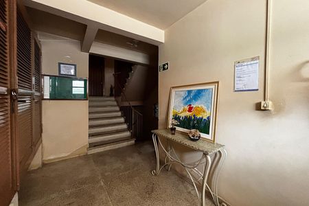 Hall de apartamento para alugar com 2 quartos, 28m² em Santo Antônio, Porto Alegre