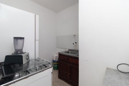 Cozinha de apartamento para alugar com 2 quartos, 28m² em Santo Antônio, Porto Alegre