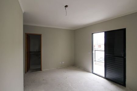 Casa à venda com 130m², 2 quartos e 2 vagas Casa à venda com 130m², 2 quartos e 2 vagasQuarto 2 - Suíte
