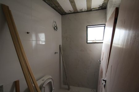 Casa à venda com 130m², 2 quartos e 2 vagas Casa à venda com 130m², 2 quartos e 2 vagasBanheiro da Suíte 2