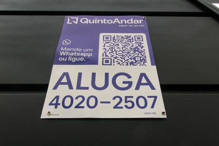Casa à venda com 130m², 2 quartos e 2 vagas Casa à venda com 130m², 2 quartos e 2 vagasFachada