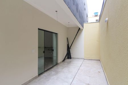 Casa à venda com 130m², 2 quartos e 2 vagas Casa à venda com 130m², 2 quartos e 2 vagasÁrea de Serviço