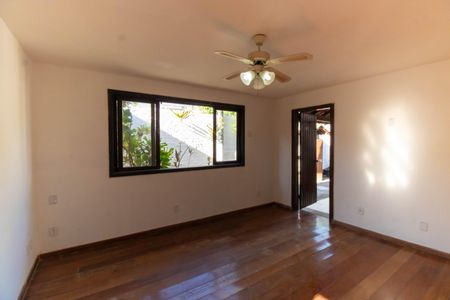 Sala de casa para alugar com 4 quartos, 230m² em Maravista, Niterói