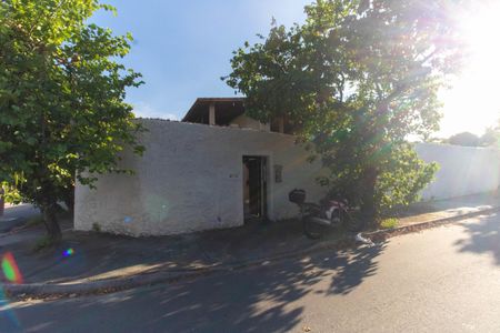 Casa para alugar com 230m², 4 quartos e 3 vagasFachada