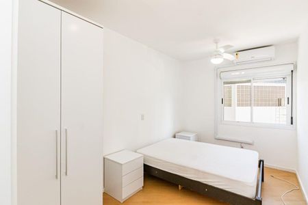 Quarto 2 de apartamento para alugar com 1 quarto, 48m² em Bom Fim, Porto Alegre