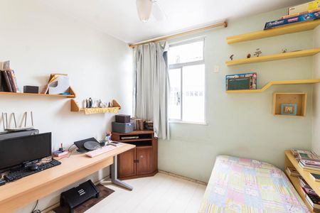 Apartamento à venda com 110m², 3 quartos e 2 vagasQuarto 2