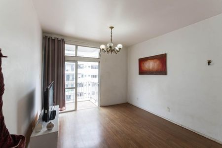 Apartamento à venda com 110m², 3 quartos e 2 vagasSala