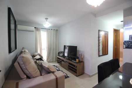 Sala de apartamento para alugar com 2 quartos, 65m² em Taquara, Rio de Janeiro