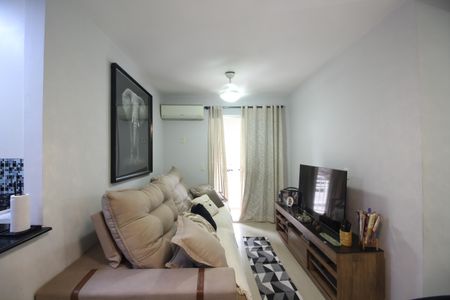 Apartamento para alugar com 65m², 2 quartos e 2 vagasSala