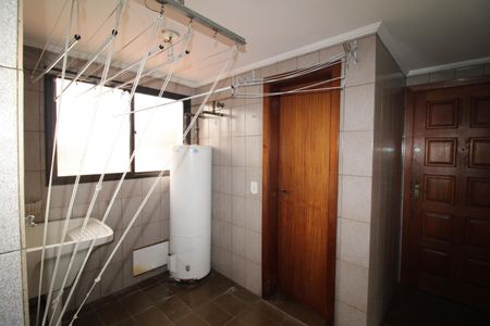 Apartamento para alugar com 200m², 4 quartos e 2 vagasÁrea de Serviço