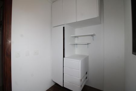 Apartamento para alugar com 200m², 4 quartos e 2 vagasÁrea de Serviço - Quarto