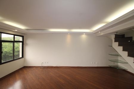 Apartamento para alugar com 200m², 4 quartos e 2 vagasSala