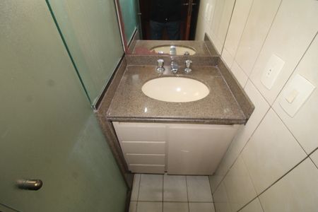 Apartamento para alugar com 200m², 4 quartos e 2 vagasBanheiro 1