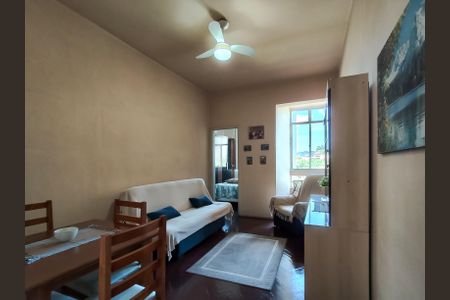 Apartamento à venda com 47m², 1 quarto e sem vagaSala