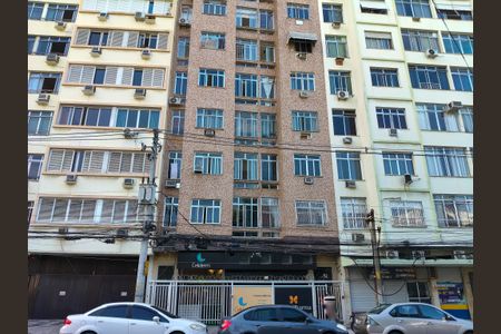 Apartamento à venda com 47m², 1 quarto e sem vagaFachada e portaria