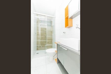 Banheiro  de apartamento para alugar com 1 quarto, 52m² em Jardim Botânico, Porto Alegre