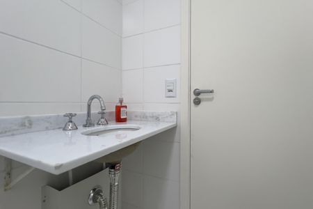 Apartamento para alugar com 66m², 2 quartos e 1 vaga Apartamento para alugar com 66m², 2 quartos e 1 vagaBanheiro