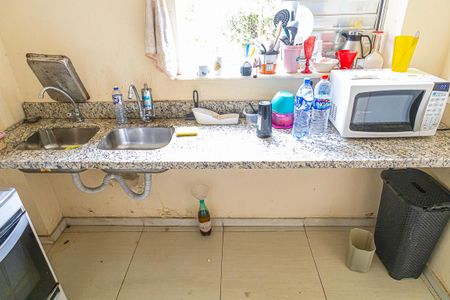 Casa à venda com 307m², 11 quartos e 1 vaga Casa à venda com 307m², 11 quartos e 1 vagaCozinha