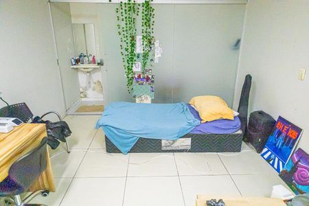 Casa à venda com 307m², 11 quartos e 1 vaga Casa à venda com 307m², 11 quartos e 1 vagaQuarto 3/ suite