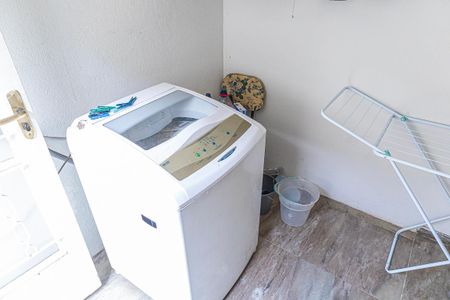 Casa à venda com 307m², 11 quartos e 1 vaga Casa à venda com 307m², 11 quartos e 1 vagaÁrea de Serviço 2