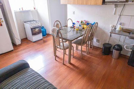 Casa à venda com 307m², 11 quartos e 1 vaga Casa à venda com 307m², 11 quartos e 1 vagaCozinha 2