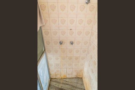 Casa à venda com 307m², 11 quartos e 1 vaga Casa à venda com 307m², 11 quartos e 1 vagasuite