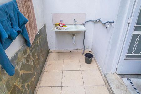 Casa à venda com 307m², 11 quartos e 1 vaga Casa à venda com 307m², 11 quartos e 1 vagaÁrea de Serviço 2