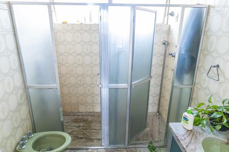 Casa à venda com 307m², 11 quartos e 1 vaga Casa à venda com 307m², 11 quartos e 1 vagasuite