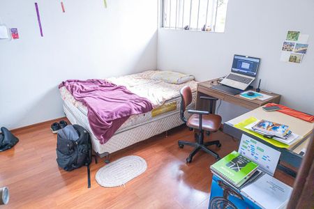 Casa à venda com 307m², 11 quartos e 1 vaga Casa à venda com 307m², 11 quartos e 1 vagaQuarto 7