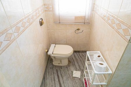 Casa à venda com 307m², 11 quartos e 1 vaga Casa à venda com 307m², 11 quartos e 1 vagasuite