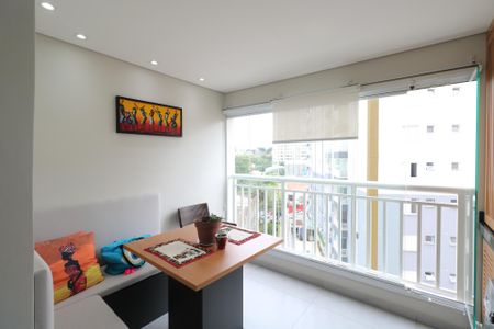 Apartamento à venda com 44m², 2 quartos e 1 vagaVaranda/Área de Serviço