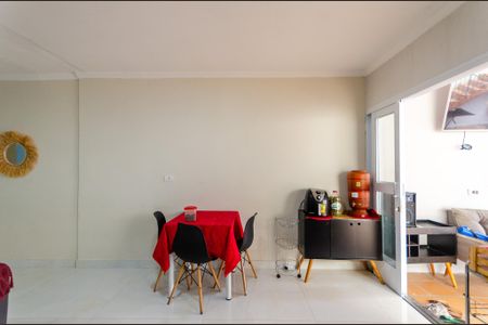 Casa à venda com 196m², 3 quartos e 2 vagasCozinha