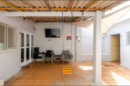 Casa à venda com 196m², 3 quartos e 2 vagasQuintal