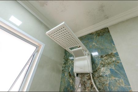 Casa à venda com 196m², 3 quartos e 2 vagasSuíte 1 - Banheiro