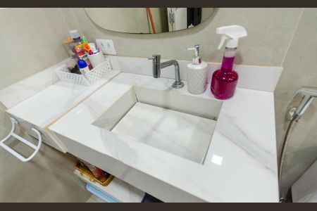 Casa à venda com 196m², 3 quartos e 2 vagasSuíte 2 - Banheiro