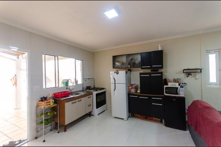 Casa à venda com 196m², 3 quartos e 2 vagasCozinha