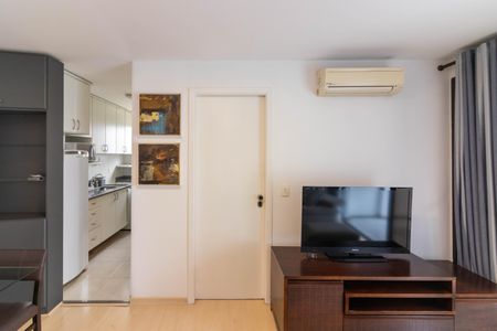 Sala de apartamento para alugar com 1 quarto, 43m² em Vila Nova Conceição, São Paulo