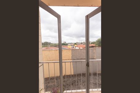 Apartamento à venda com 60m², 2 quartos e 1 vagaSacada da Sala