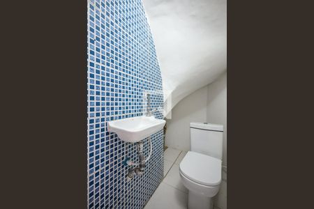 Lavabo de casa para alugar com 3 quartos, 130m² em Jardim Arpoador, Taboão da Serra