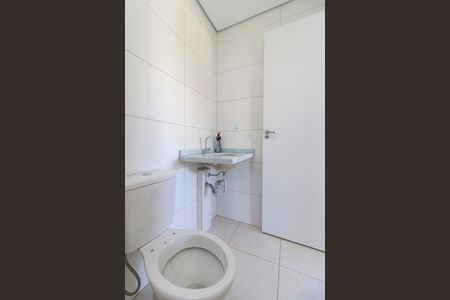 Apartamento para alugar com 45m², 2 quartos e 1 vaga Apartamento para alugar com 45m², 2 quartos e 1 vagaBanheiro