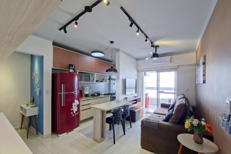 Sala de apartamento para alugar com 1 quarto, 52m² em Caiçara, Praia Grande